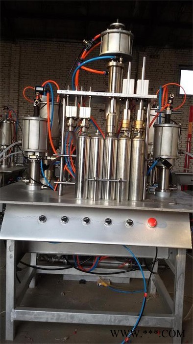 运作的发泡剂灌装机器设备图3