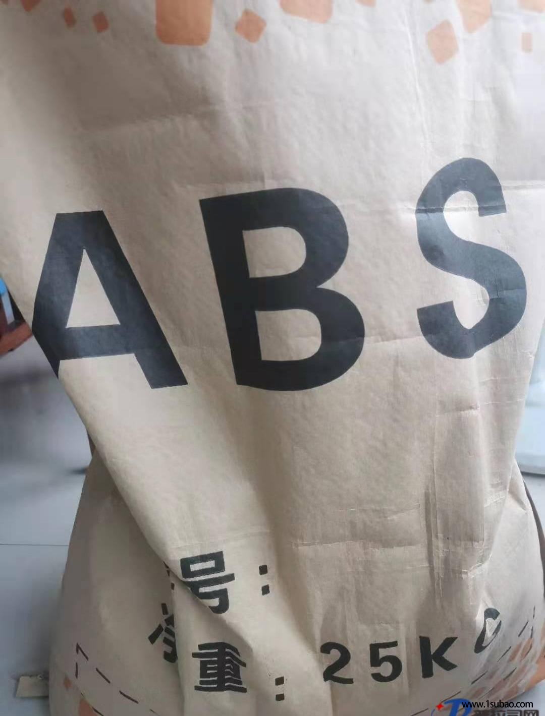 ABS東莞領(lǐng)頭揚(yáng) 818 黑色高光高沖ABS改性塑料圖2